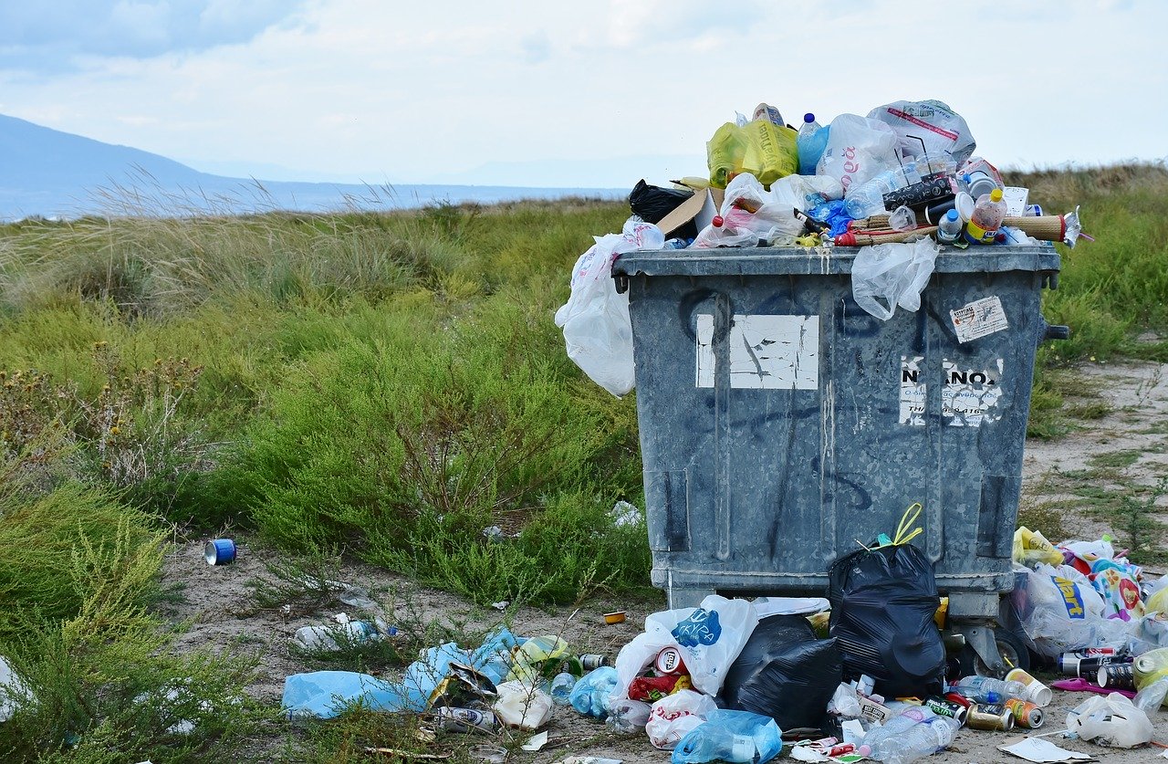 Wywóz odpadów Szczecin w kontekście innych miast na terenie naszego kraju